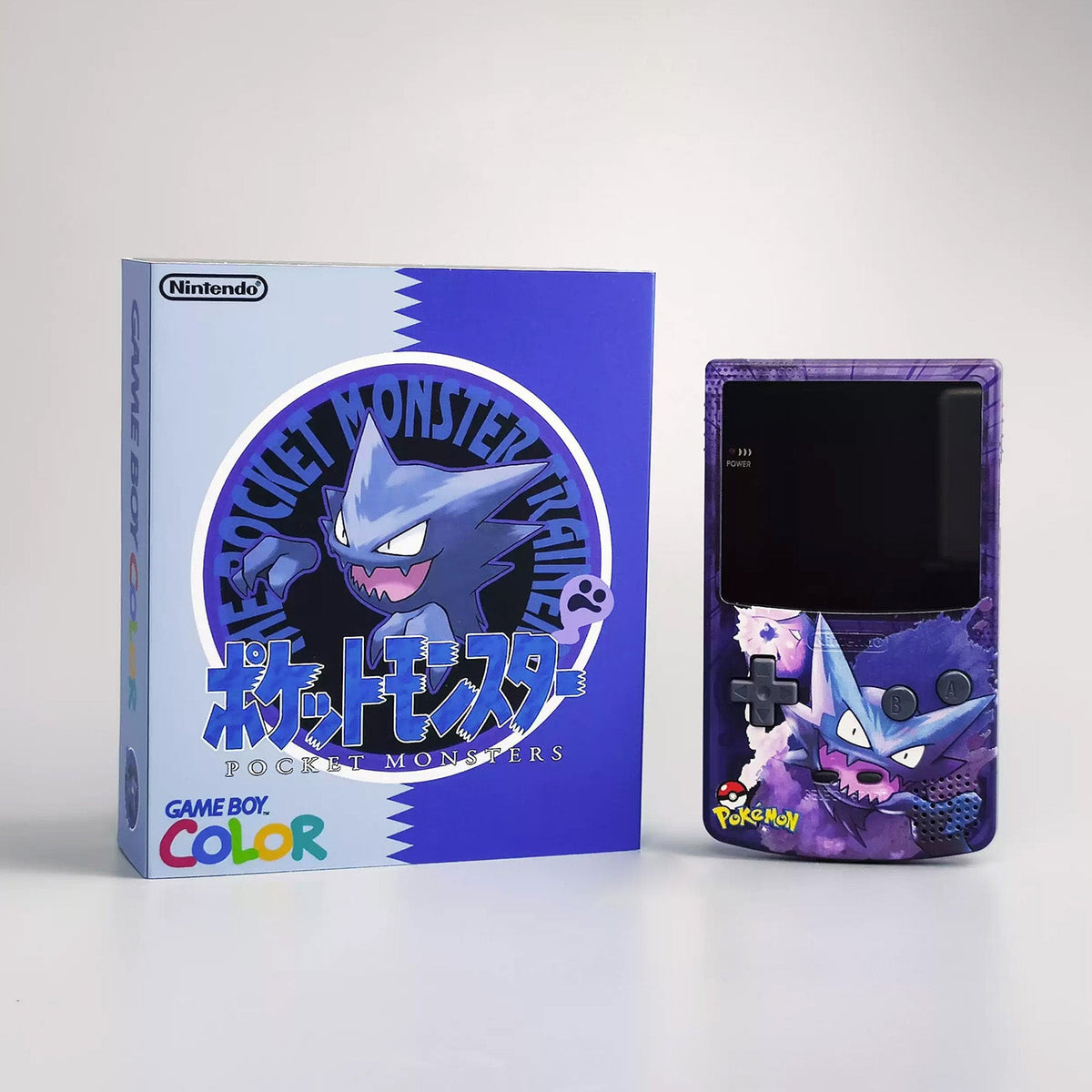 Custom Game Boy Color Console – Haunter, view 1